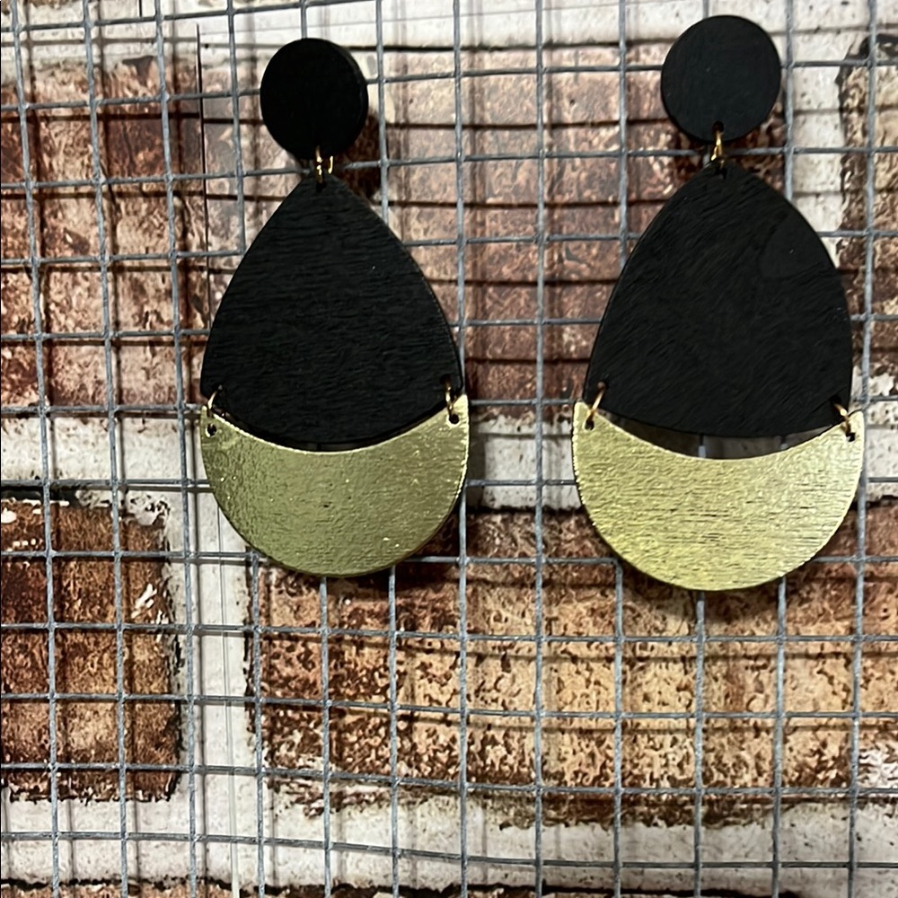Black and Gold Teardrop Earrings